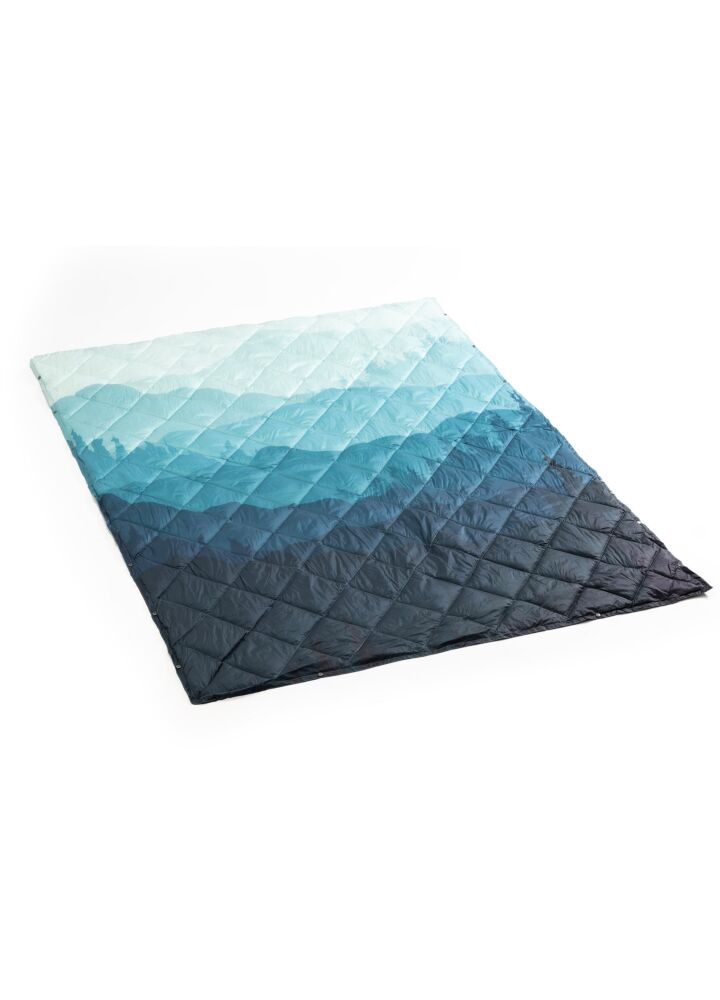 DH Garden Koc Niebieska Dolina 135x175 cm pikowany miękki gruby ciepły peleryna worek z paskiem